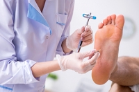Ways a Podiatrist Can Help With Your Foot Problems